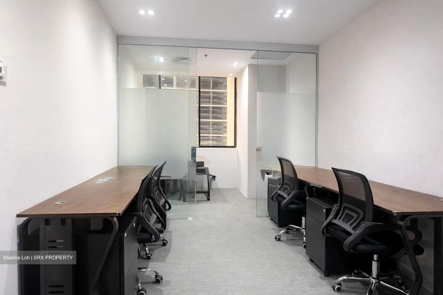 International Plaza (D2), Office #549052831
